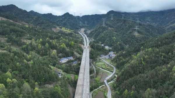 张家界高速连接器厂家,张家界新修高速-第1张图片-平阳县乌魄百货商行